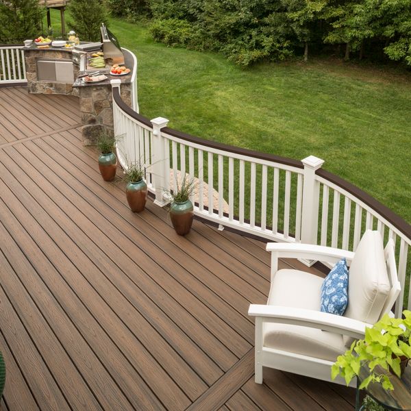 Trex Transcend® Square Composite Baluster Rails (16 pack)